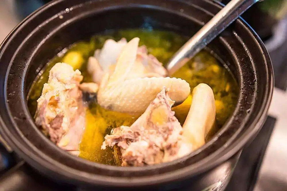 炖鸡汤时这五种料别放,炖鸡时切记3放2不放