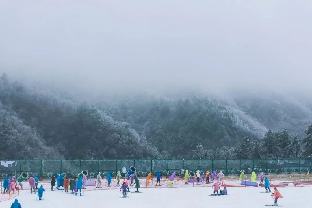 不愧是天下第一山真的很壮观,不愧是天下第一奇山