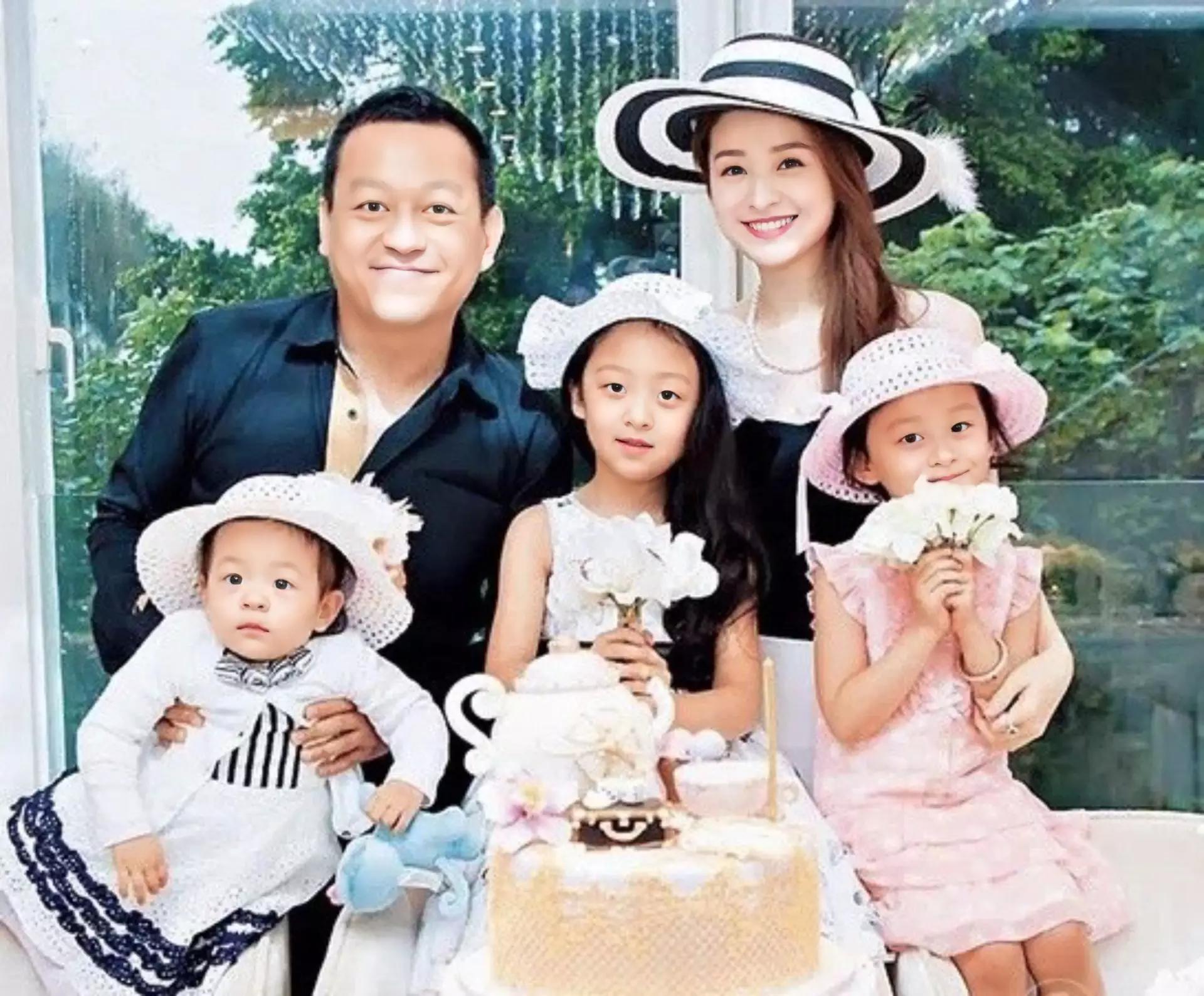 甜心港姐与富商丈夫结婚13周年！遭调侃父女恋，被曝准备生第四胎