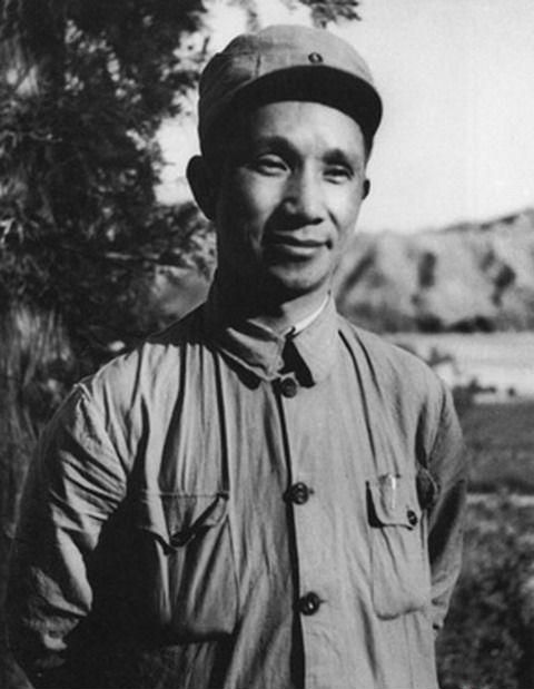 新四军战士腹背受敌,腹背受敌的新四军