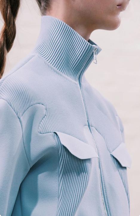 不同领型搭配衣服,如何看懂服装颜色搭配图