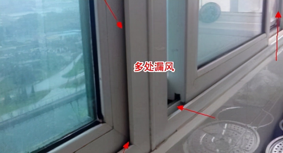 窗户关紧了怎么办,窗户关严还是漏雨怎么办