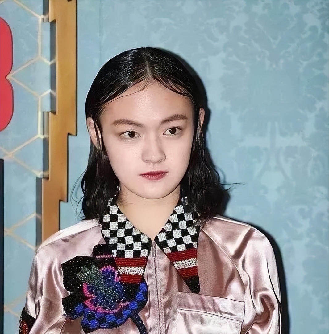 头大脸小的女生适合什么发型,头小尖脸大的女生适合什么发型