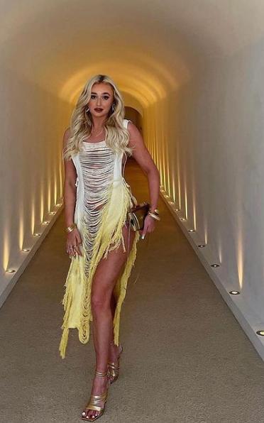 美式复古bella穿搭分享,bella风格属于极简风格吗