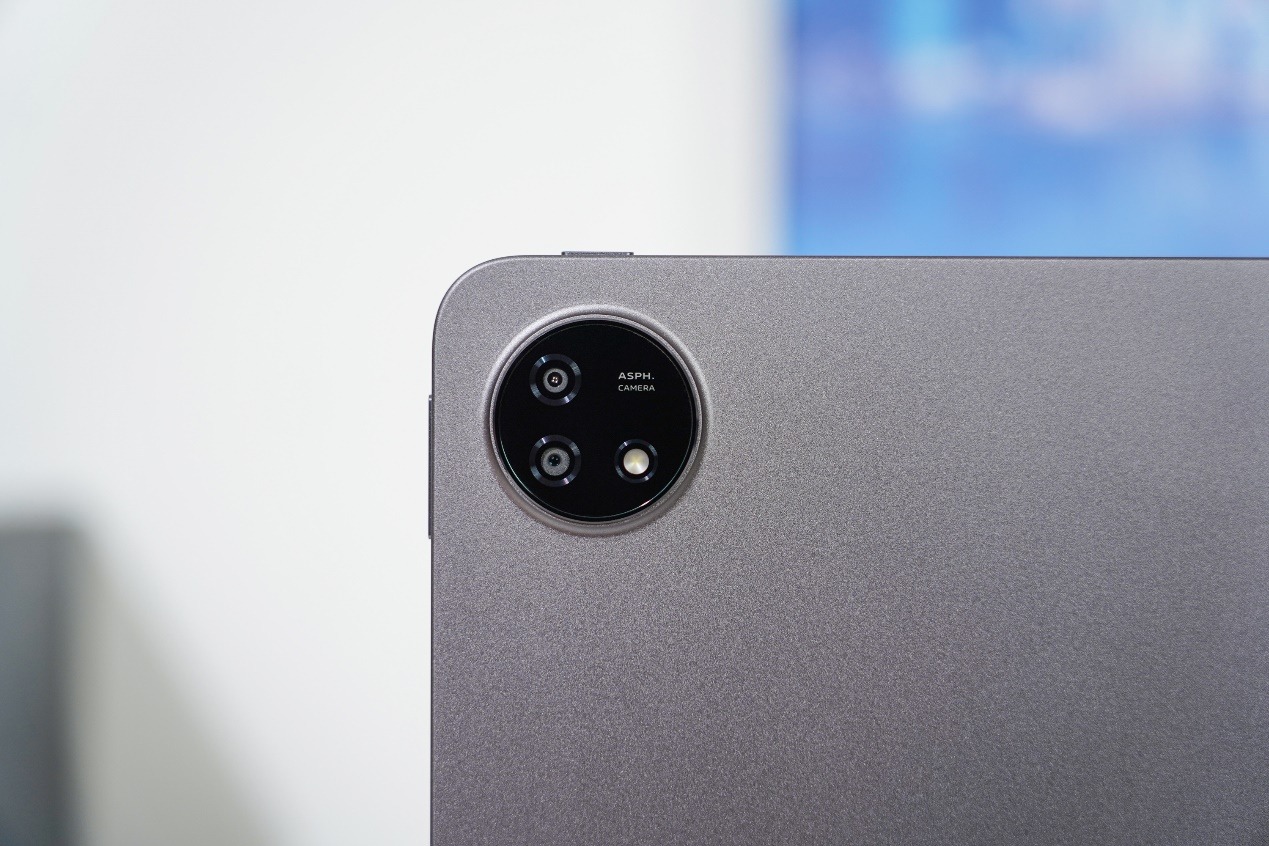 iqoopad平板与苹果平板11寸对比,iqoopad8寸平板评测