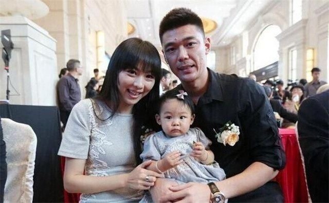 曾诚申花门将视频,广州恒大门将曾诚年薪多少