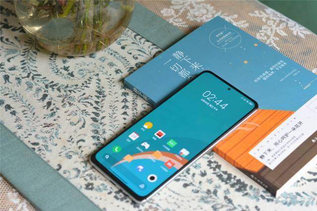 红米K40和K40游戏增强版，为什么贵的还不如便宜的？