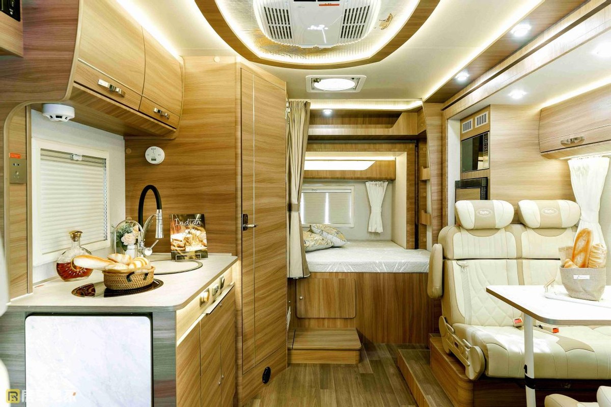 亚特纪念版y10无拓展房车,亚特纪念版y10双拓展房车