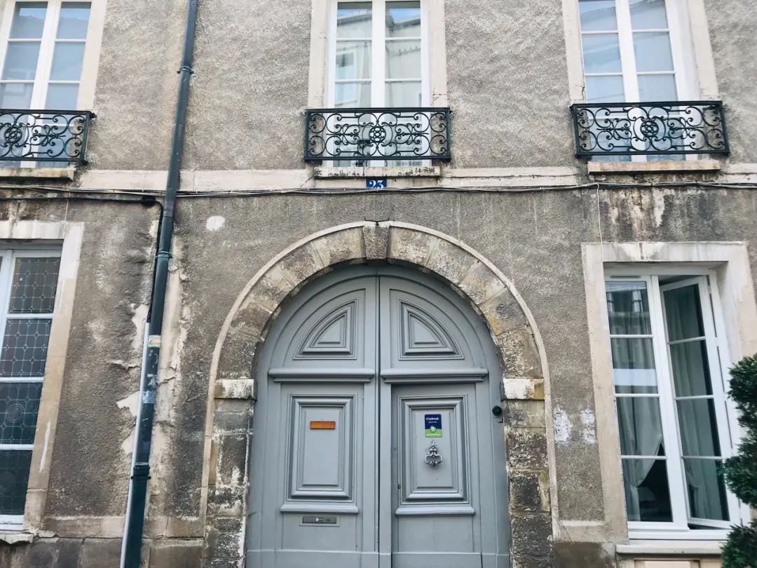 开车去欧洲第29集：抵达巴黎，沪C开到埃菲尔铁塔其实是个巧合！