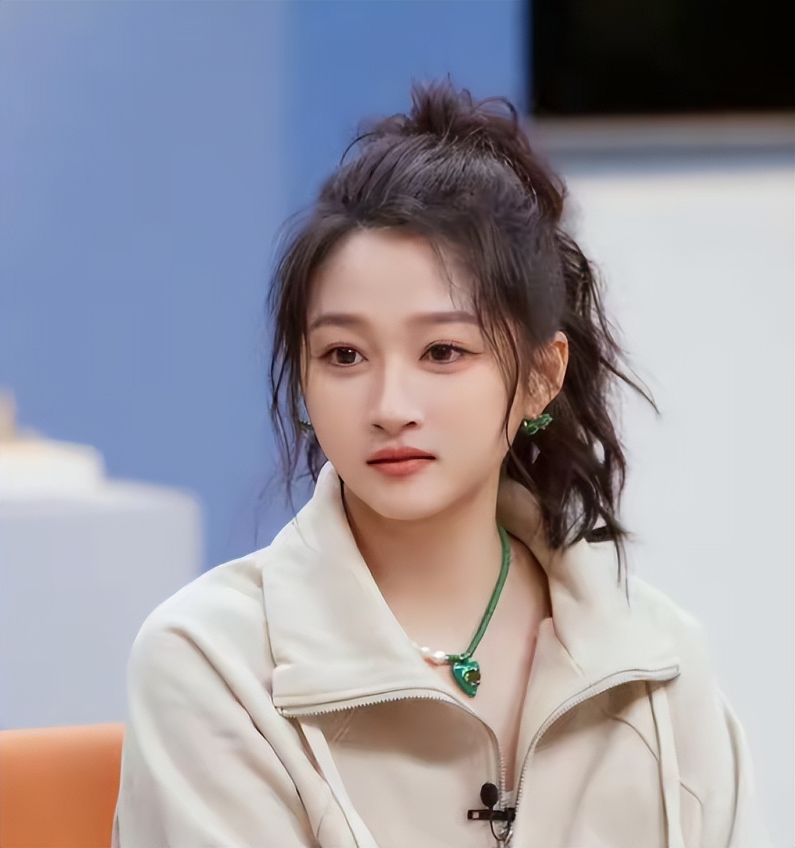 鹿晗巅峰期给足了关晓彤安全感,鹿晗炸裂视频