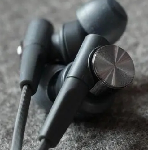 头戴式耳机哪款音质和降噪最好,头戴式耳机推荐超高音质不漏音