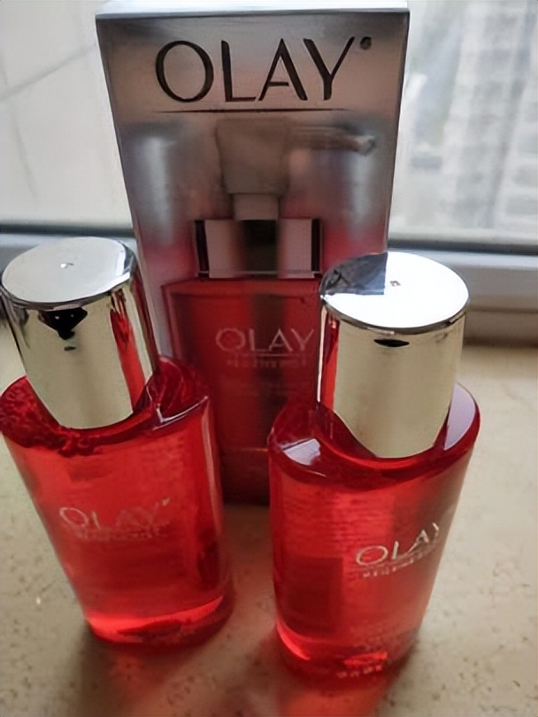 4款自己用过的精华水评测,这三款精华水谁才是油皮亲妈