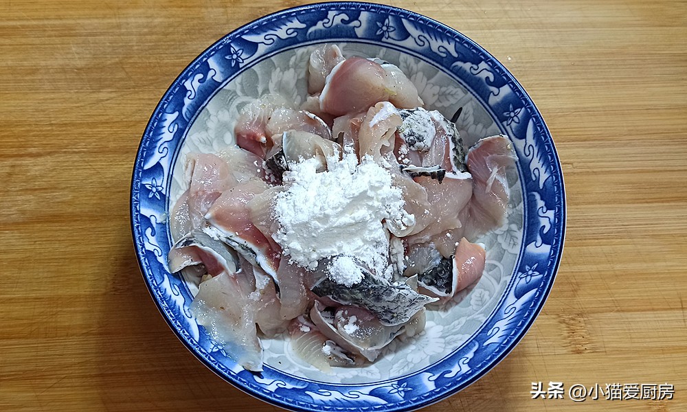 鱼肉怎样炒好吃还简单,普通鱼肉怎样炒好吃还简单