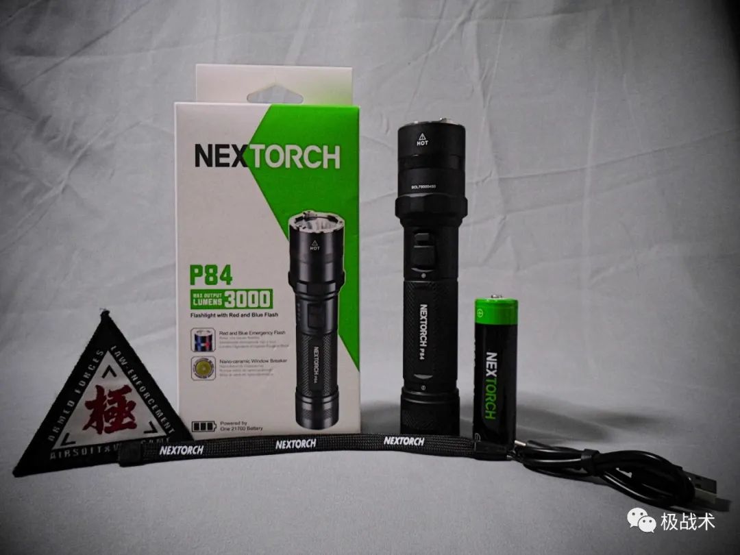 纳丽德手电筒p82测评,新标准战术手电对比纳丽德p80