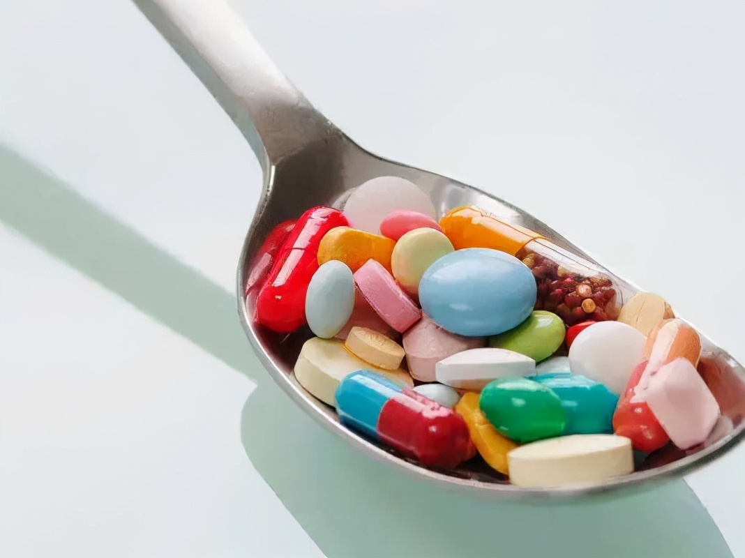 帕金森病人手抖,帕金森手抖调理好方法