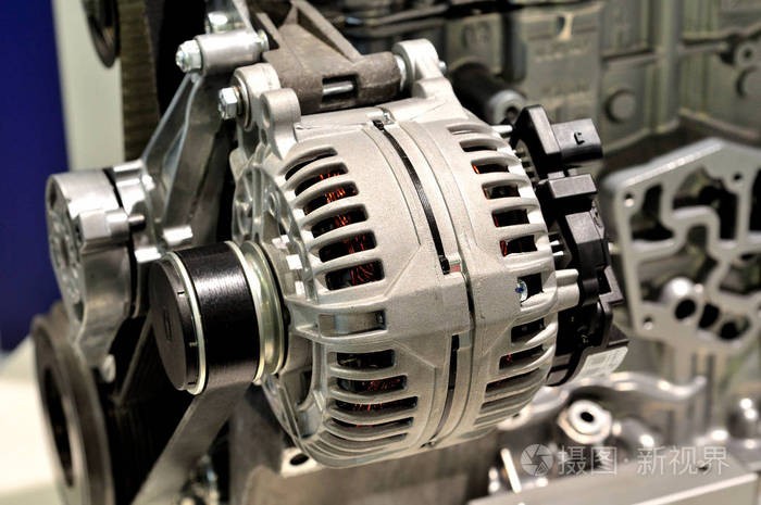 交流发电机的3d工作原理通俗易懂,三相交流同步发电机原理展示图纸