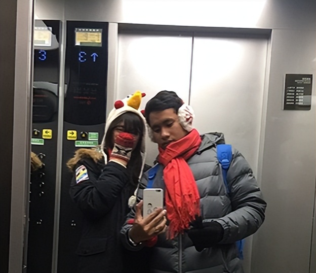 东*姑北**娘国外旅游，小7岁导游对她念念不忘，两人结婚5年后怎么样