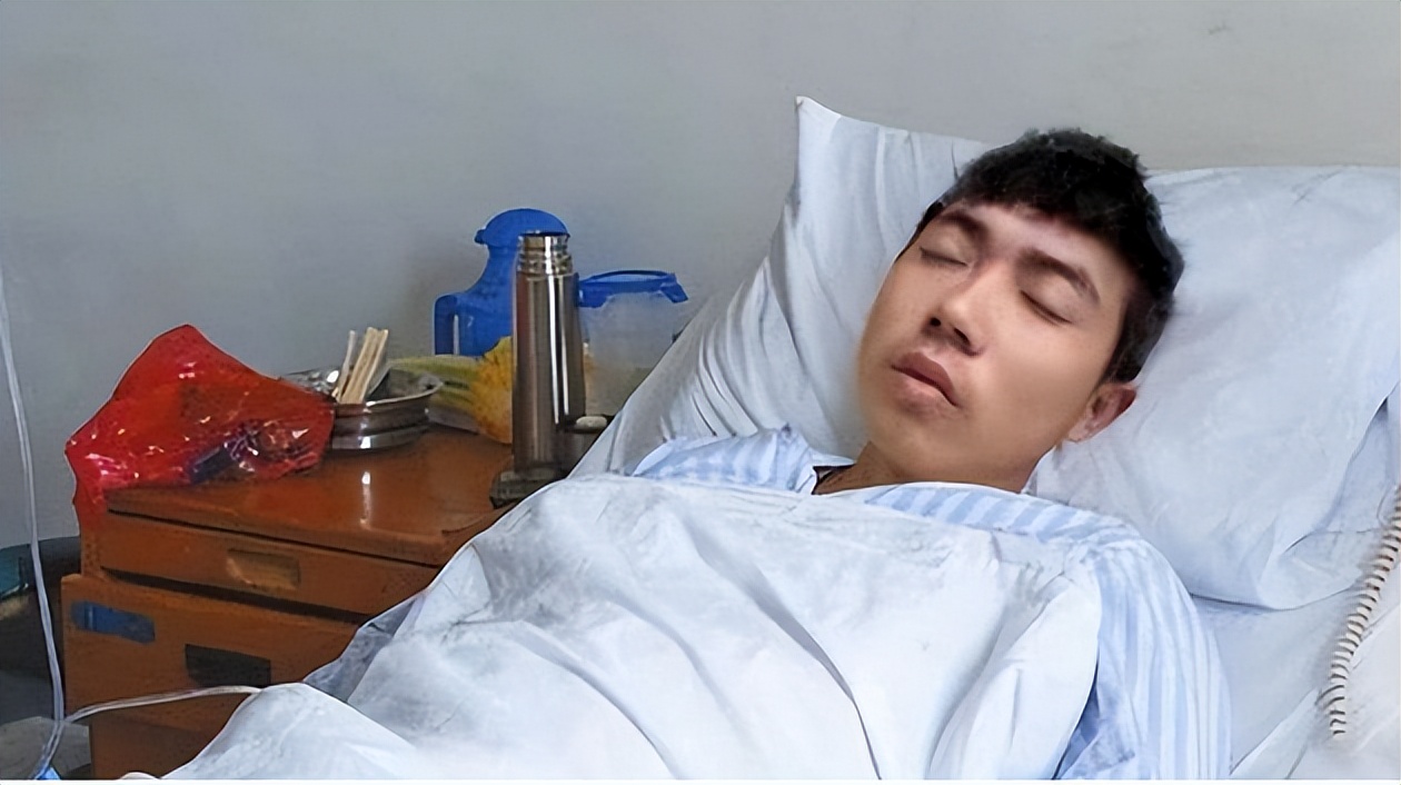 该不该告诉自己孩子家里不富裕,该不该告诉孩子家里不富裕呢