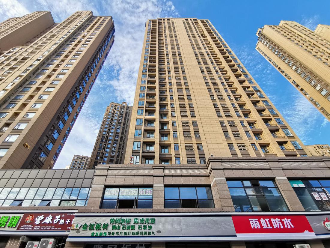 买房要不要买二手的,买房要不要买小区房