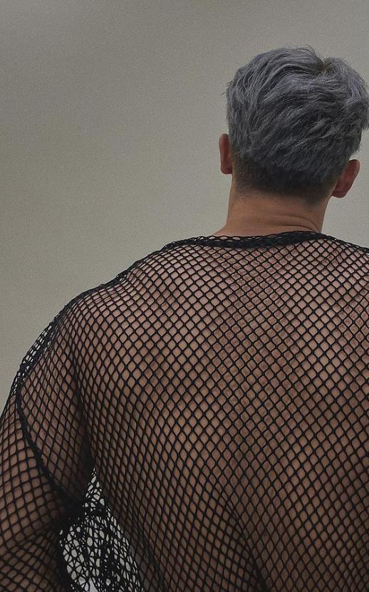 现在流行宽肩,韩国流行宽肩