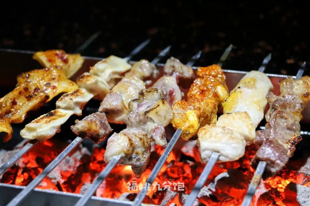在东北火了30年的烧烤,东北烧烤哪家强
