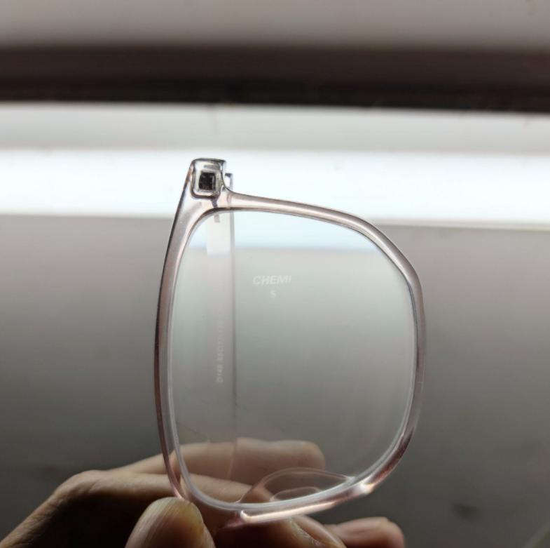 网上配眼镜如何选镜片品牌,线上配眼镜怎么确定是我选的镜片