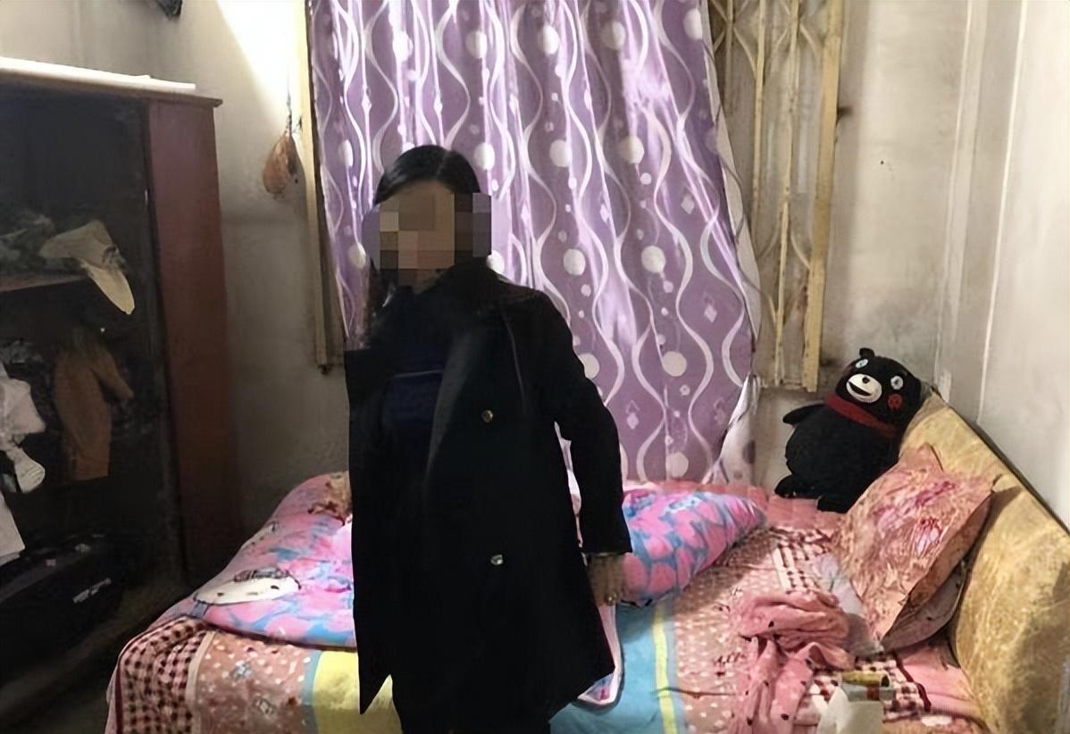 54岁男子与女子有染，女子哀求：我不敢了，请放过我