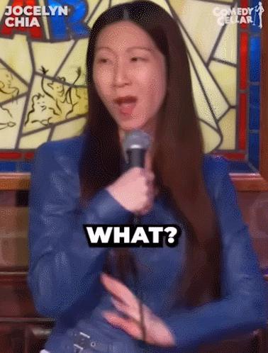 新加坡主持人调侃mh370,脱口秀演员拿mh370飞机失事开玩笑