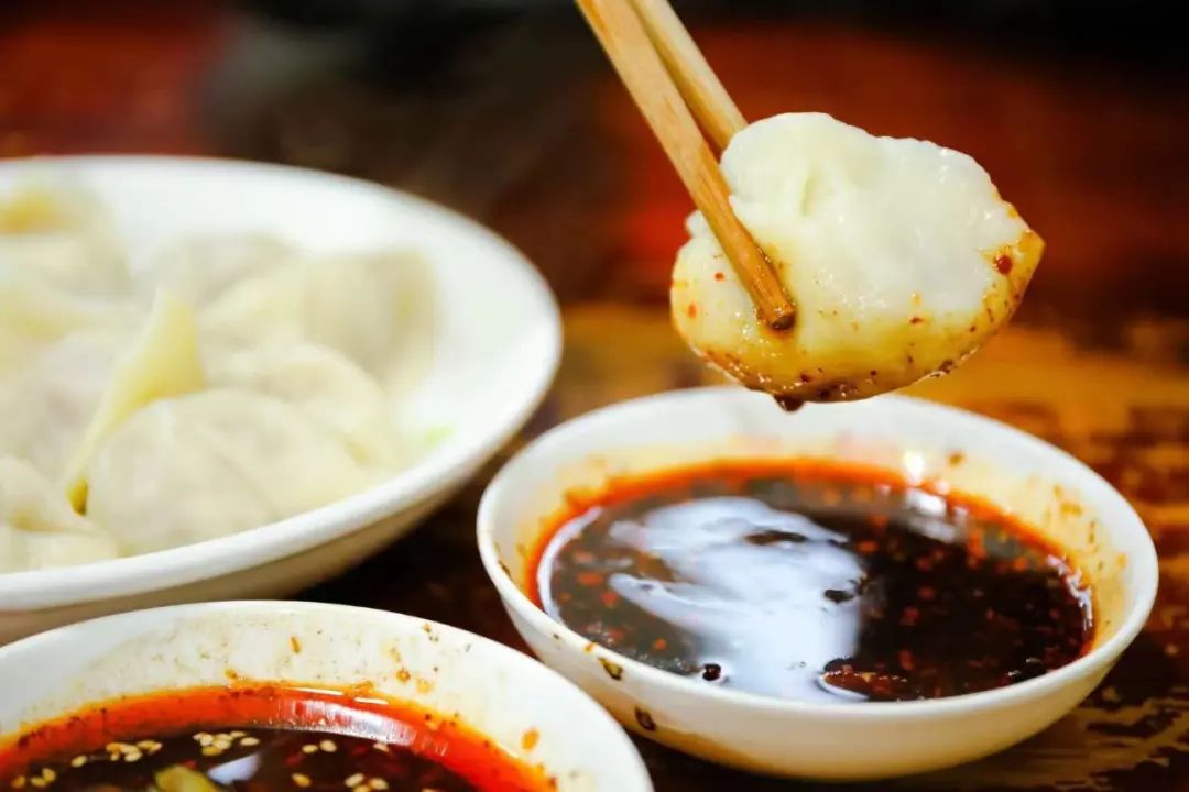 都江堰为什么值得我们纪念,震撼人心的都江堰