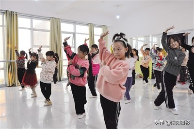 镇平县雪枫实验学校：践行初心育万千桃李开拓进取筑未来基石镇平县雪枫街道中心校创办人民满意教育工作纪实