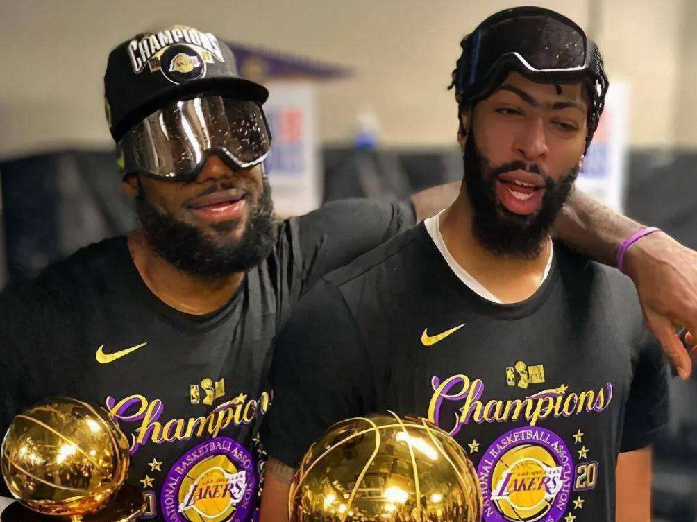 nba身体天赋最逆天的十大现役球星,nba75周年75大球星名单现役