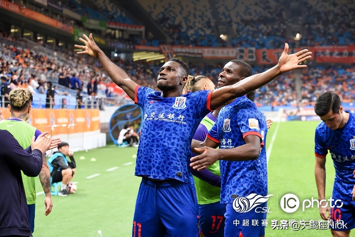 中超申花2-0梅州取开门红,申花赛后马莱莱