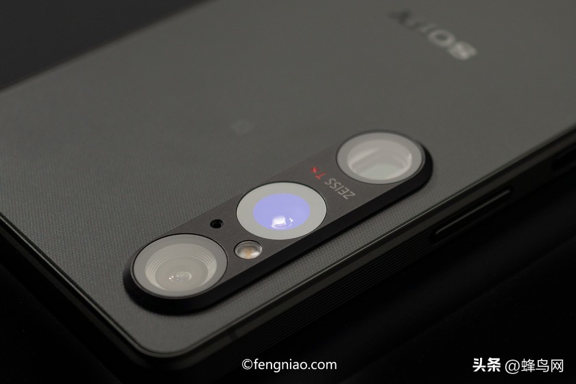 索尼xperia1v深度测评,索尼xperia1iii摄像头传感器