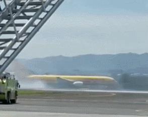 波音货机坠毁事件,飞机坠毁波音最新消息