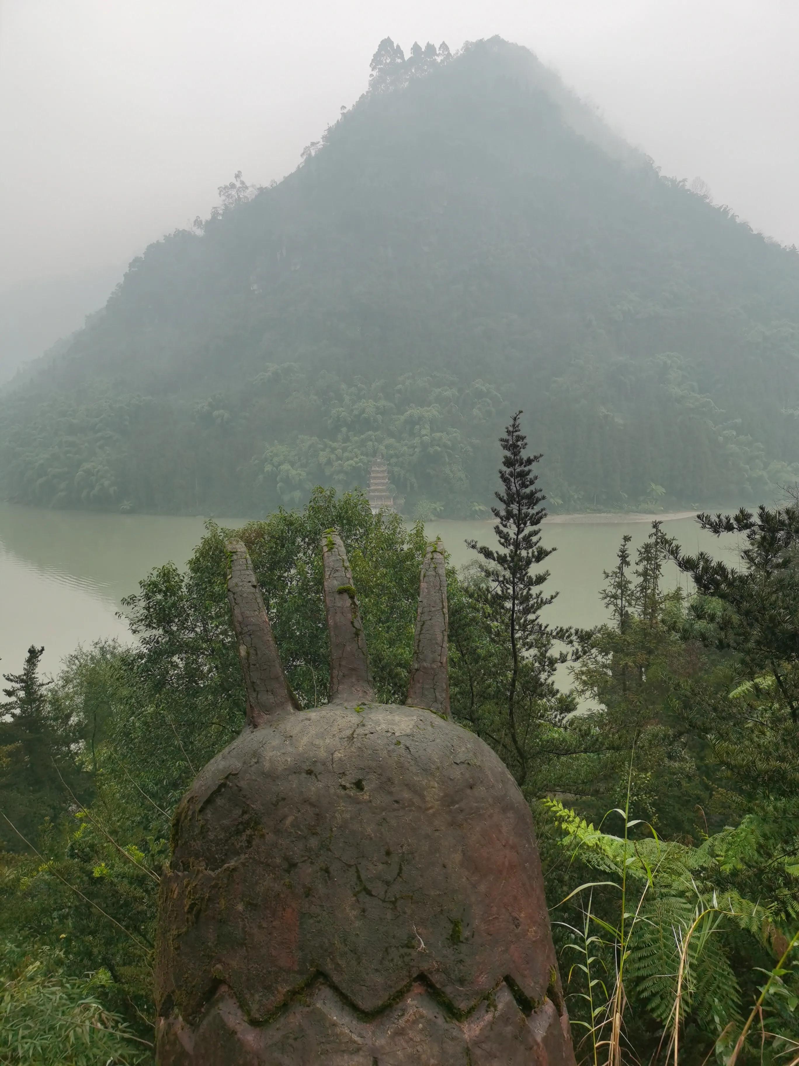 一座遗落在甘加秘境的千年古城,一座历尽了沧桑的古城