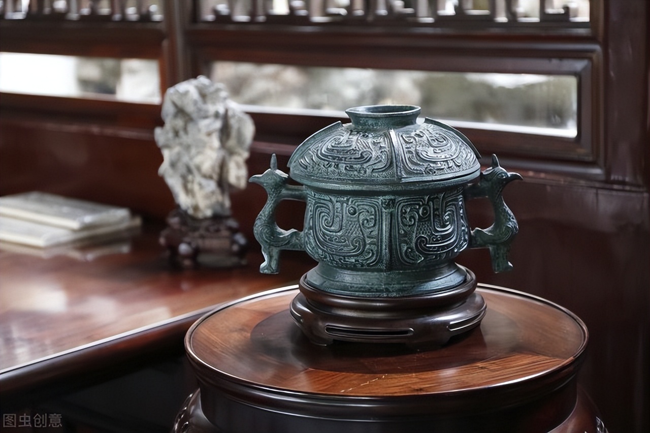庙里香炉一般放在什么位置,香炉款式不同代表的意义也不同