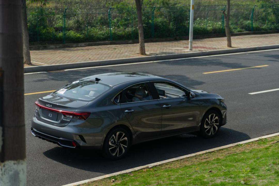 试驾起亚新k3,起亚k31.5lcvt试驾