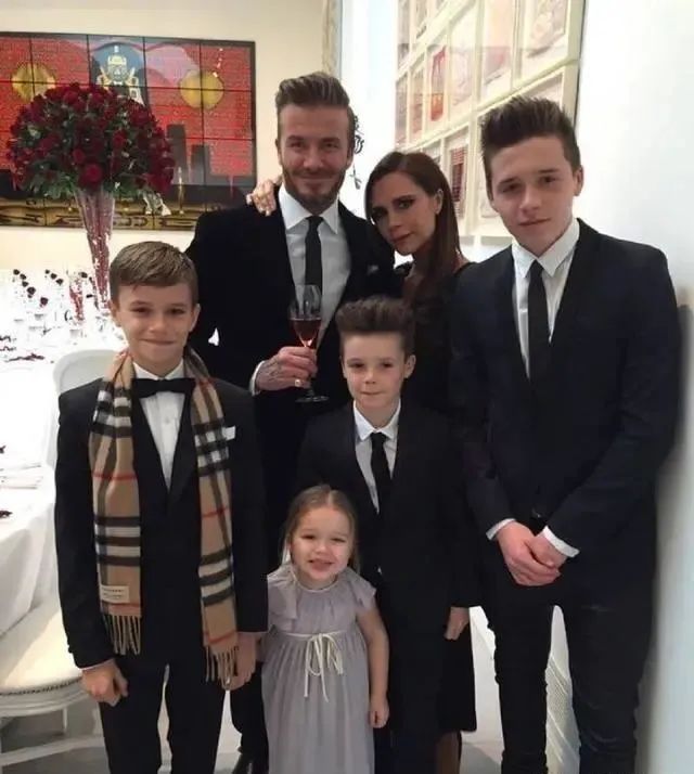 赛场上的好球员，大家庭的好父亲，可他却犯了一个男人都会犯的错