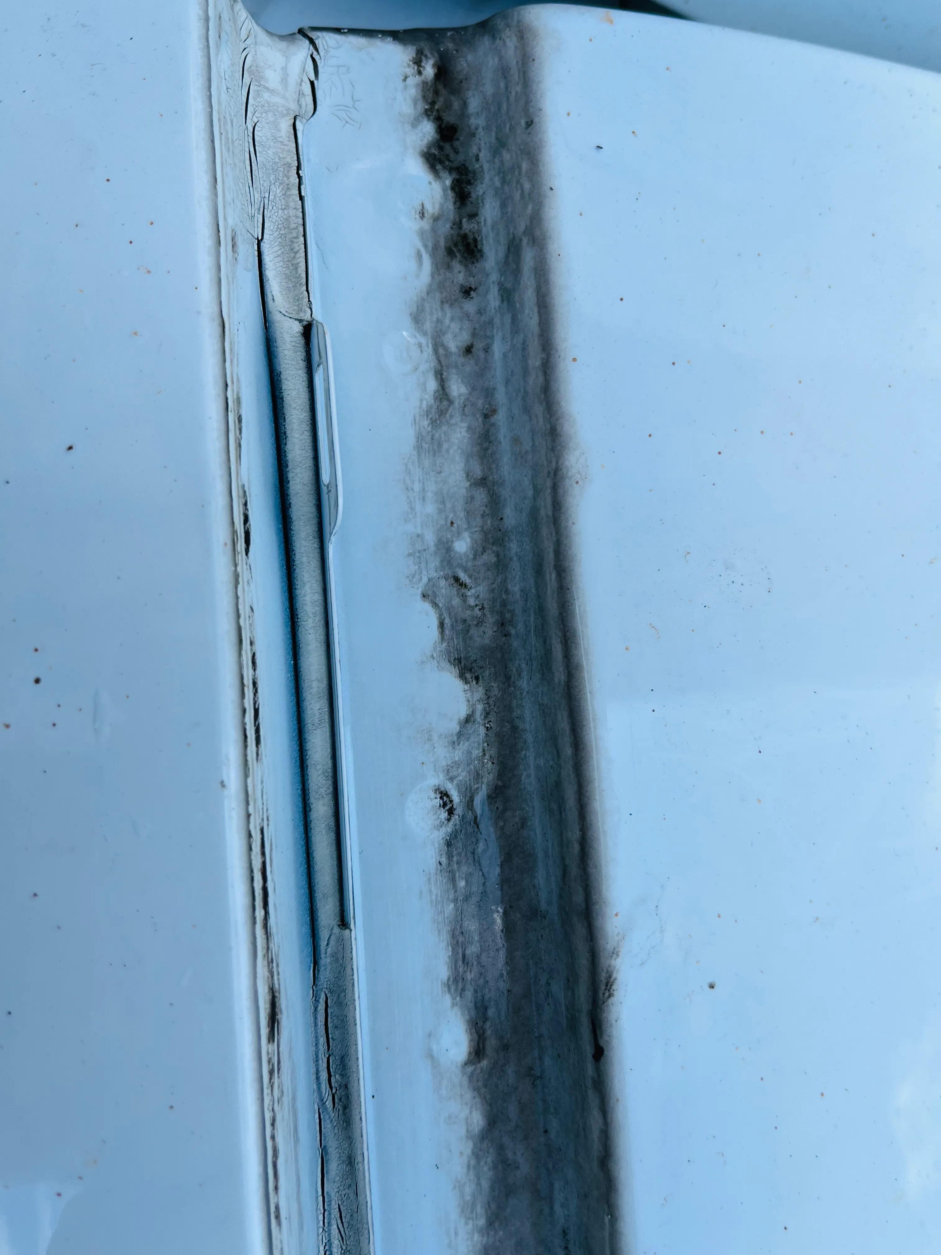 12款福克斯两厢后备箱左边漏水,12款新福克斯两厢款后备箱漏水