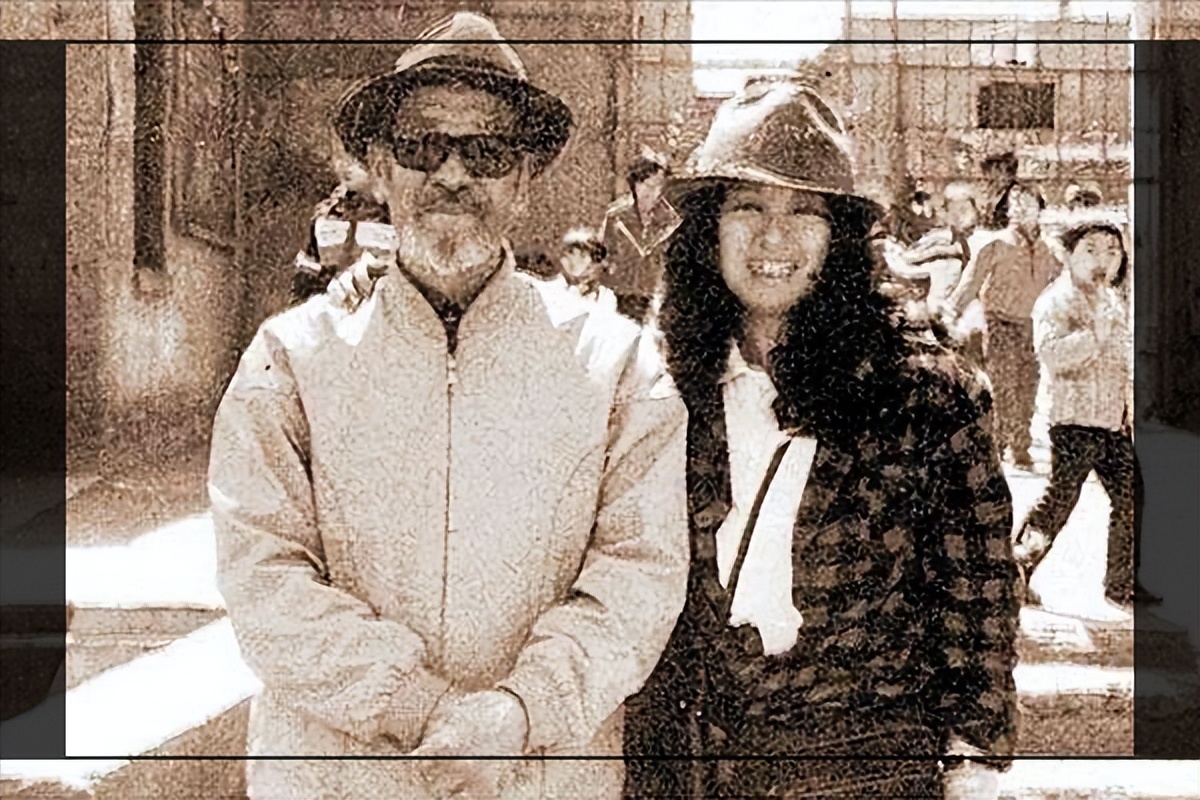 惊闻三毛自缢身亡，78岁的王洛宾酩酊大醉，写恋歌《等待》献给她