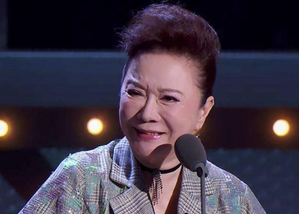 老演员整容脸变形,老年人整容前后照片