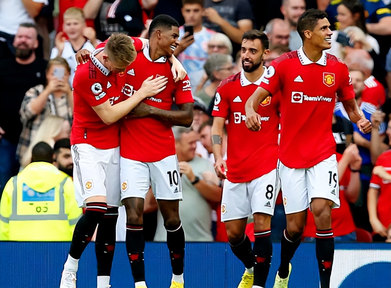 英联杯曼联vs纽卡斯尔联解说,周日英冠vs诺维奇