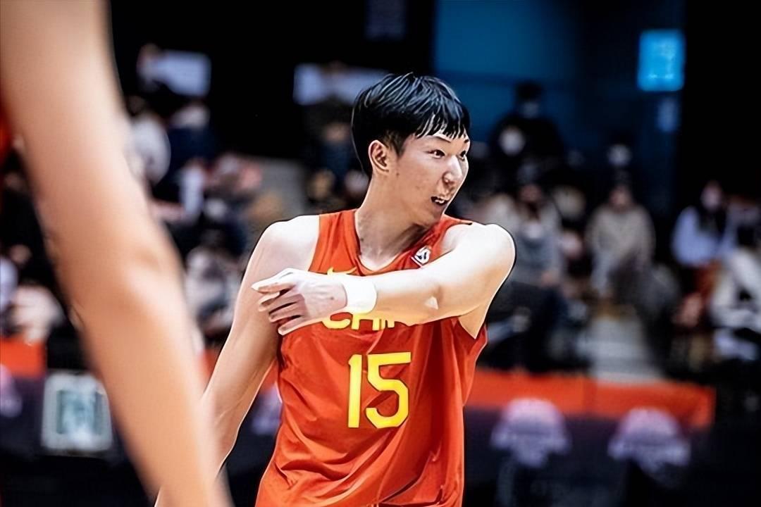 *疆新**退出CBA谁之过？篮协失公信力，周琦遭受威胁，姚明进退两难