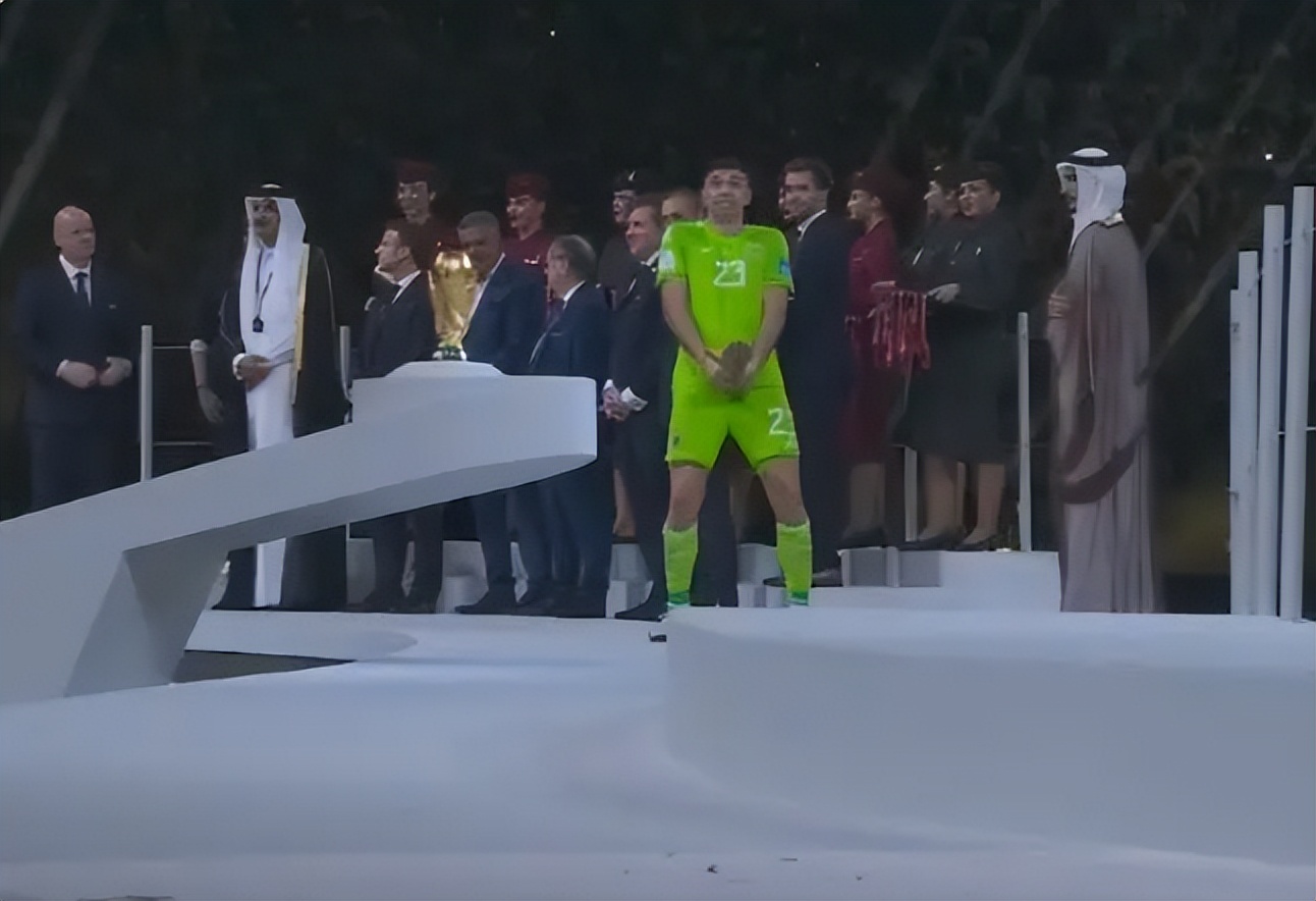 椹竵涓嶉泤鍔ㄤ綔,椹竵浜夎鍔ㄤ綔