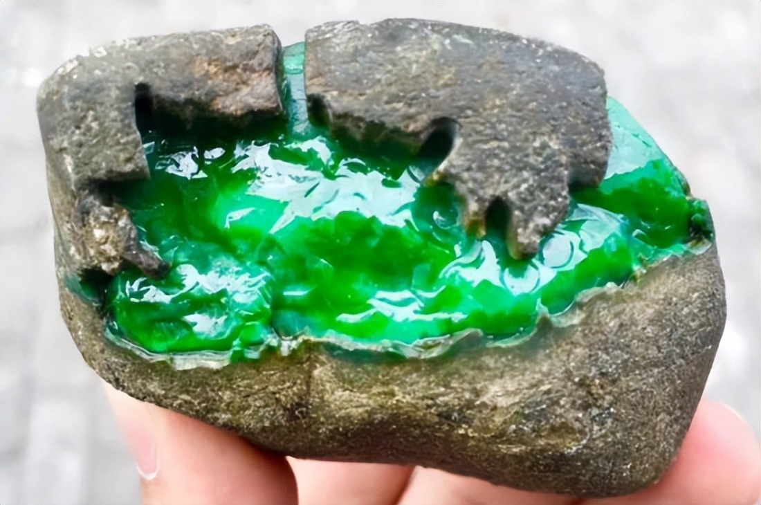 缅甸翡翠买卖砍价是真的吗,缅甸翡翠买手广告