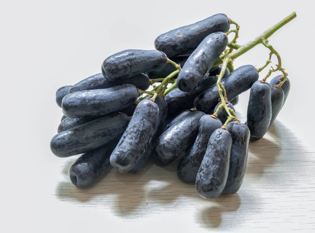 水果店老板不让挑水果,果农不会告诉你的挑水果技巧