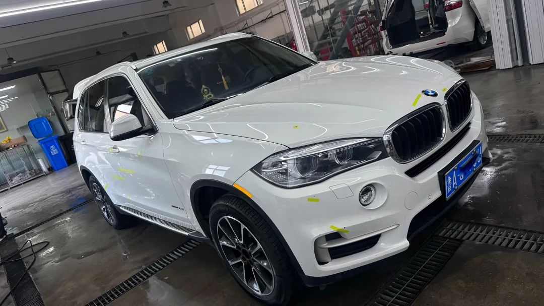 宝马x5老改新二手出售五万左右,宝马x5整车全部翻新要多少钱