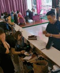 老婆不知去哪买的这衣服，刚进家门就给我吓了一身汗，好尴尬