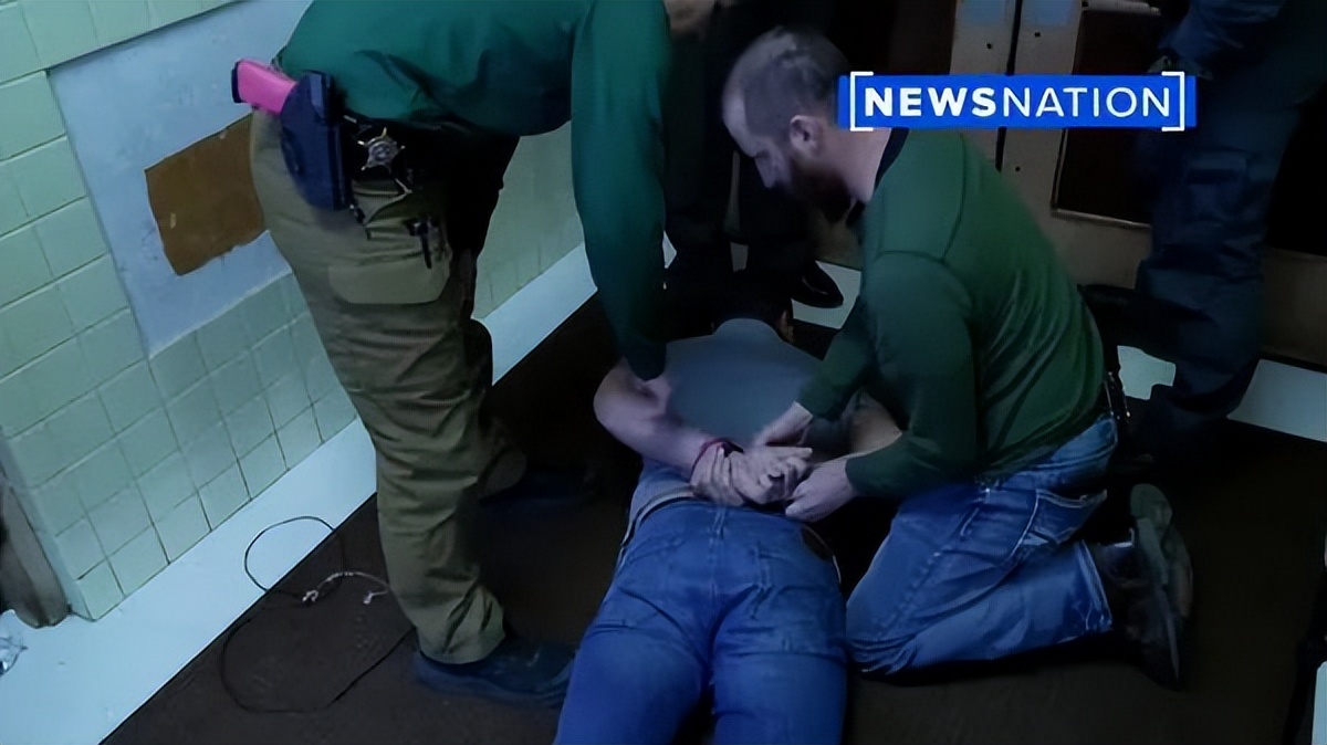 100英里外出现死亡!俄亥俄州氯乙烯事故,是美国版切尔诺贝利?