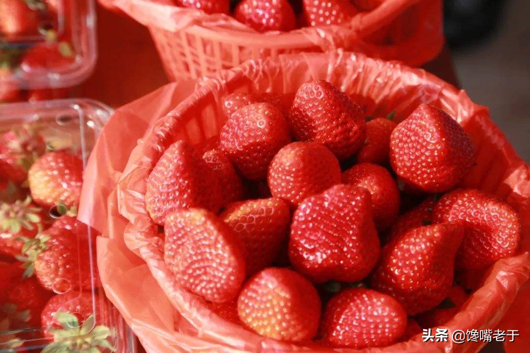 有哪些水果适合中老年人吃,现在适合老年人吃的水果零食